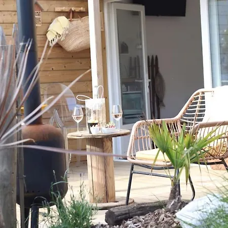 Alojamento de Acomodação e Pequeno-almoço Le Cabanon Du Cachalot 3*